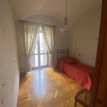 Domus 102 Apartman Cassino