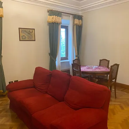Domus 102 Apartman Cassino