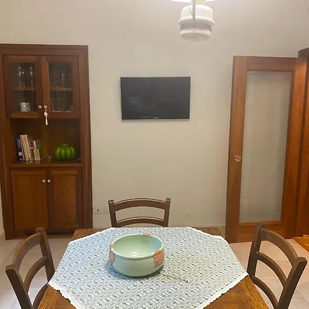 Domus 102 Apartment *